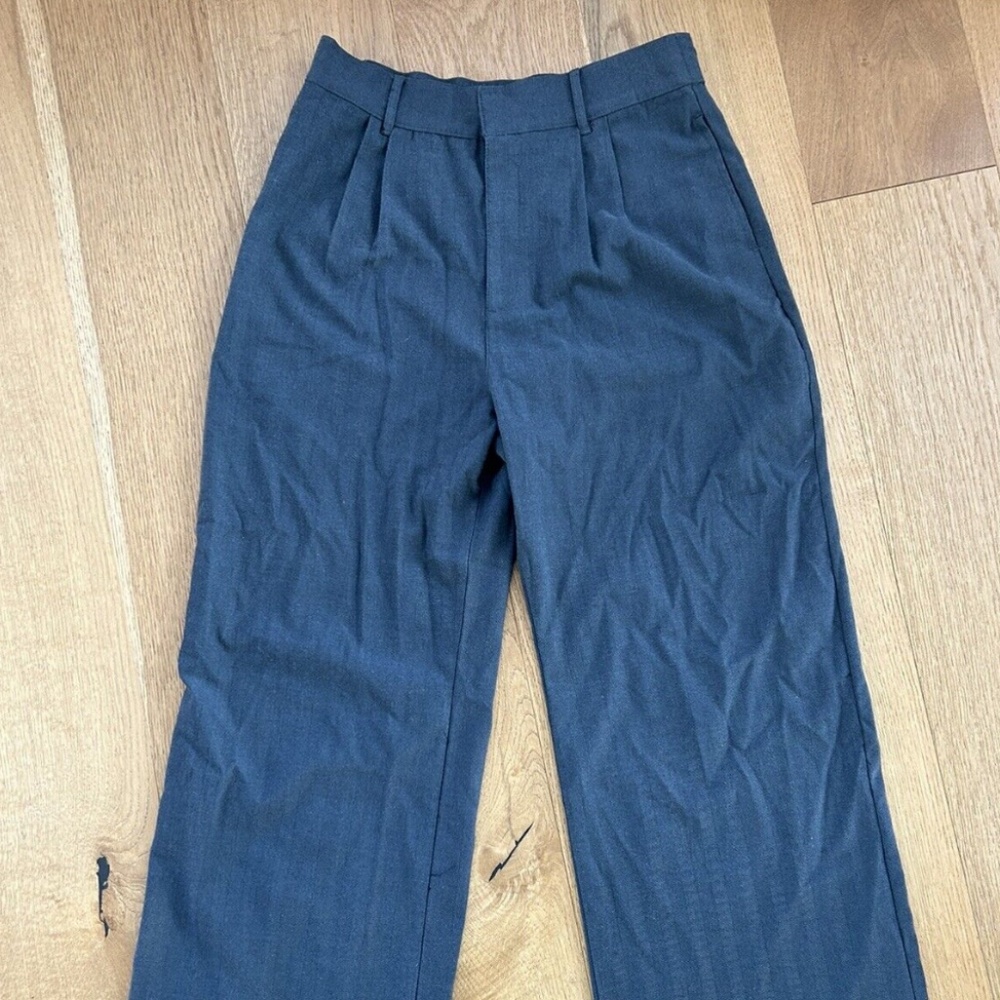Abercrombie A&F Tailored Pants wide-leg trousers Grey Size Medium